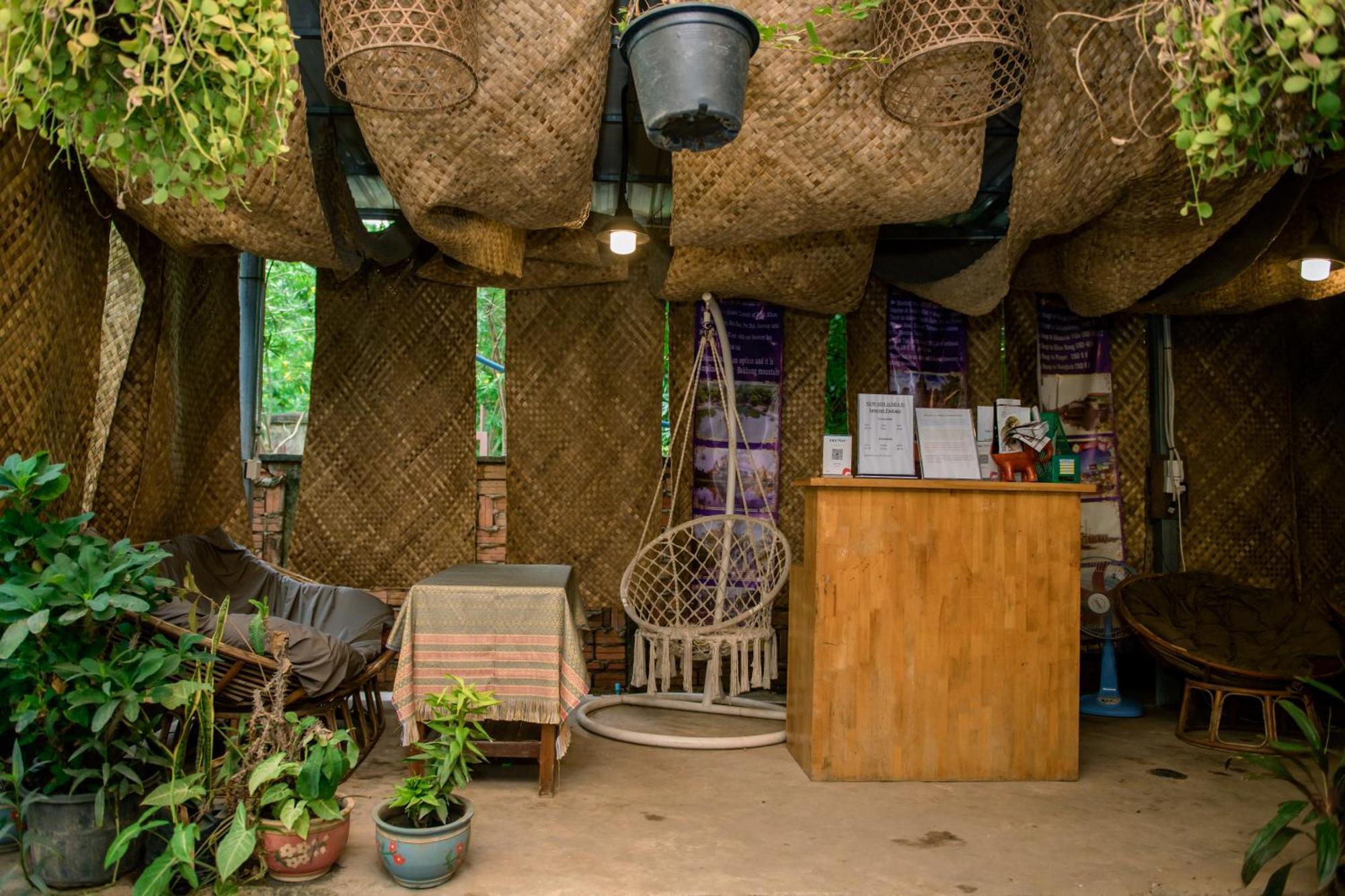 Ở trọ Angkor Piseth
