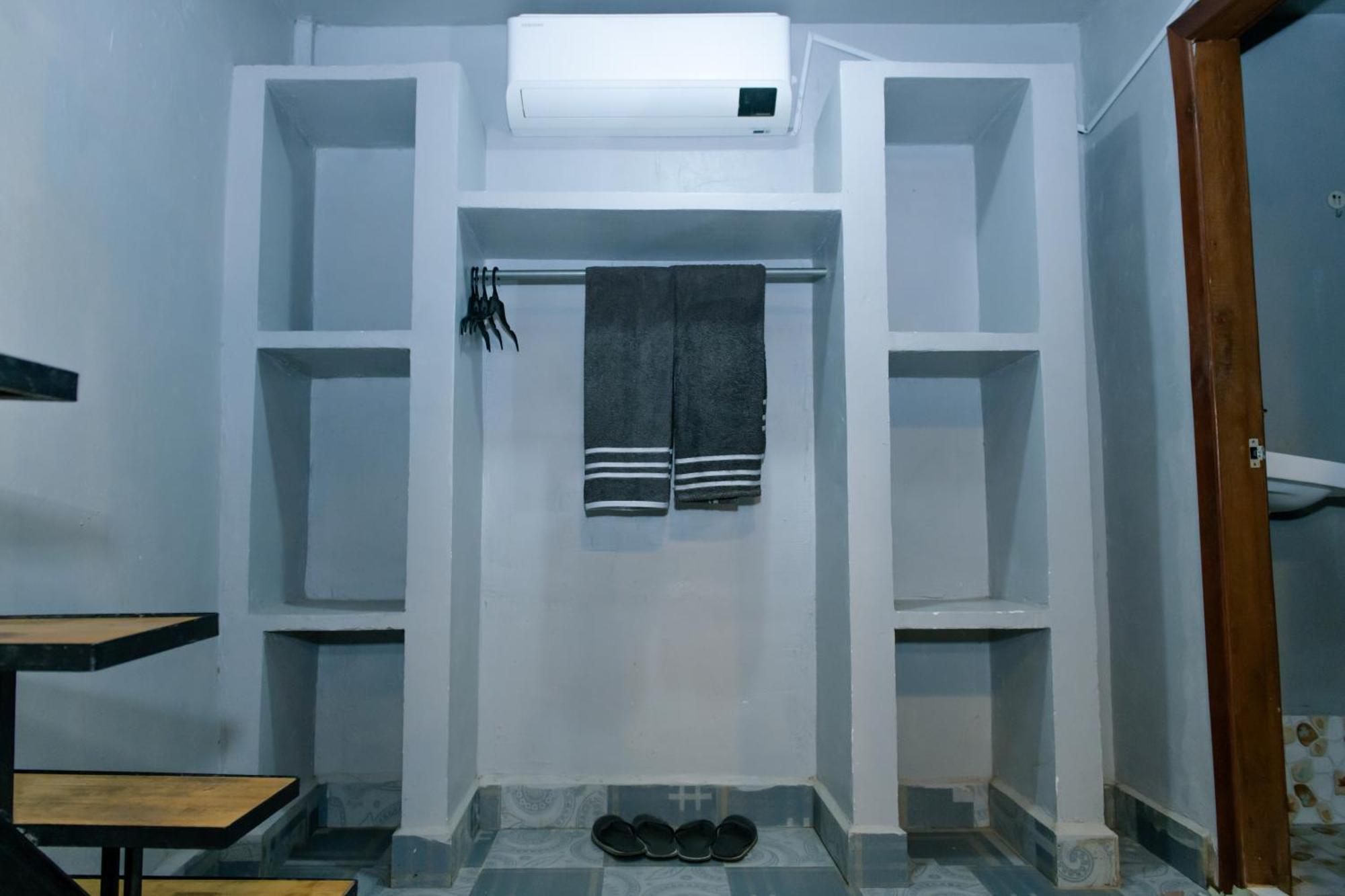 Angkor Piseth Ở trọ
